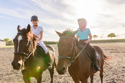 Val de Vie Equestrian Club & Riding School